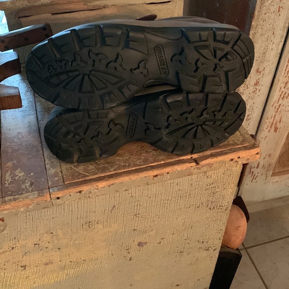 Duluth oiled leather Mocs main image 5
